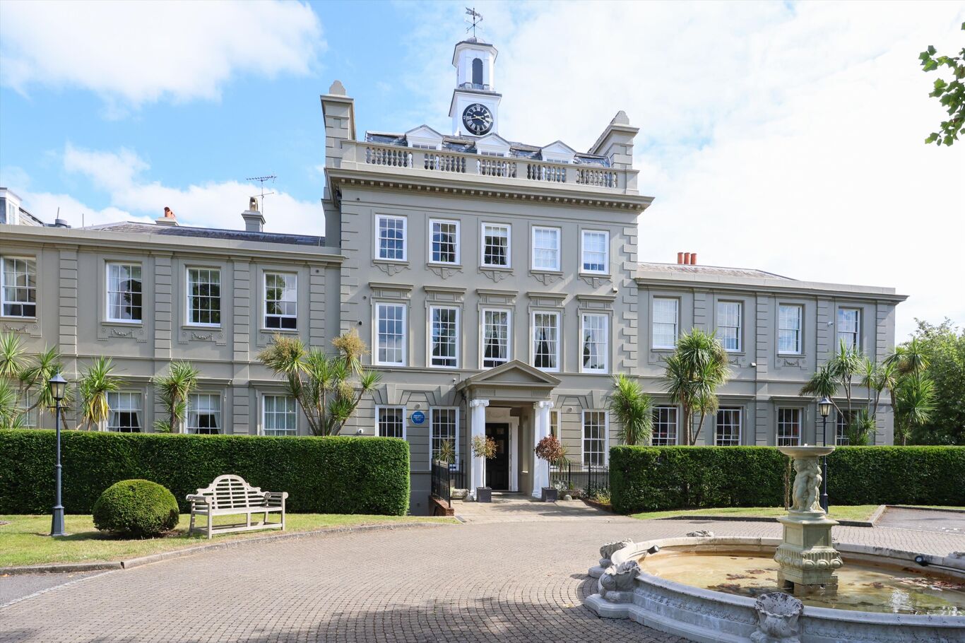 Image of High Street, Esher, Surrey, KT10