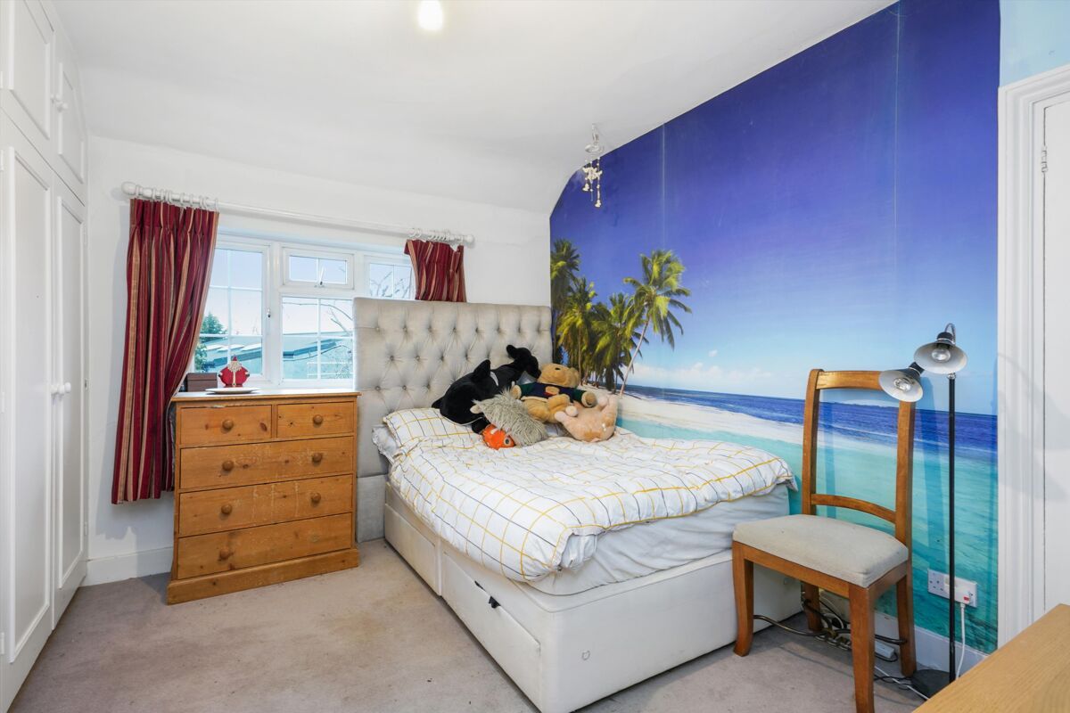 house for sale in Hare Lane, Claygate, Esher, Surrey, KT10. ESH012267507 Knight Frank