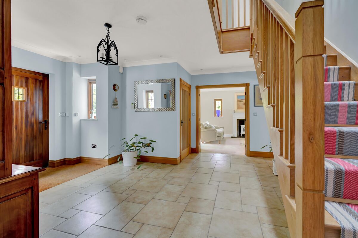 Inmueble en venta Courtlands Avenue, Esher, Surrey, KT10 Knight Frank