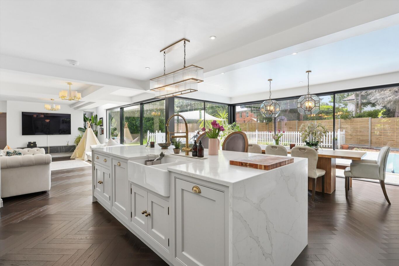 Image of Ruxley Crescent, Claygate, Esher, Surrey KT10
