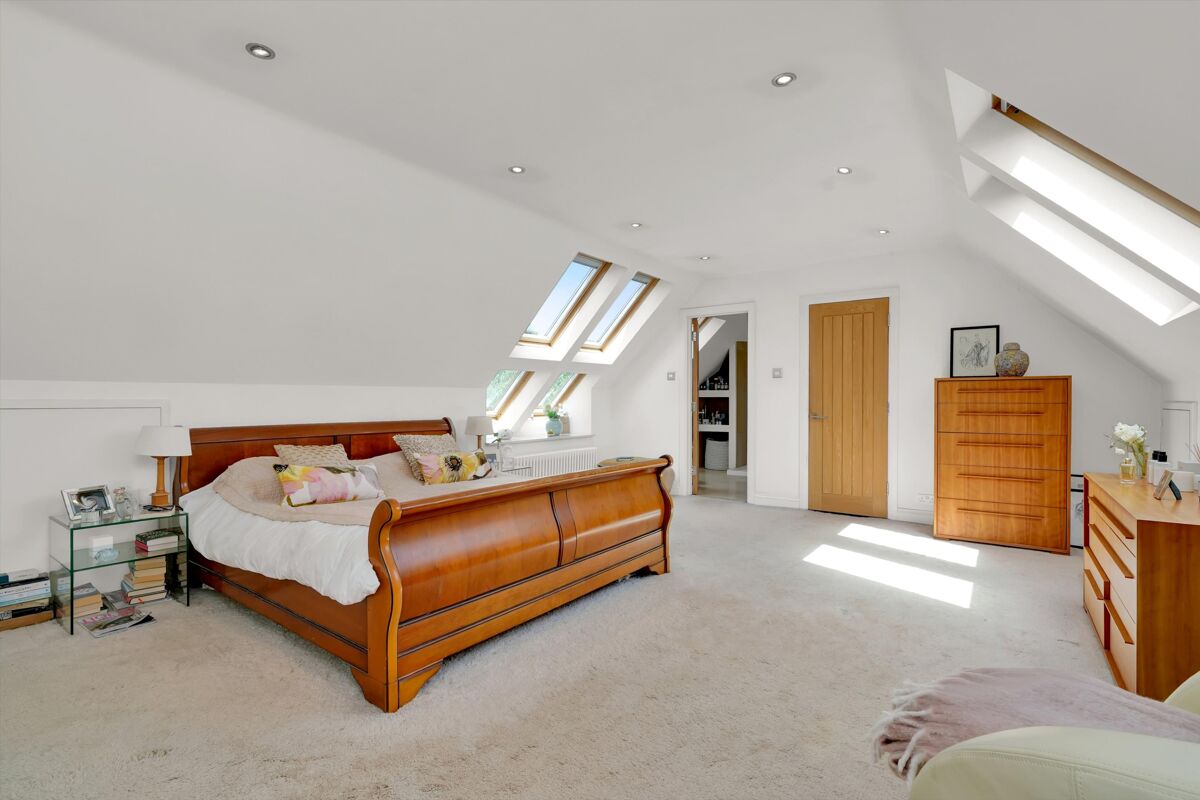 house for sale in Lammas Lane, Esher, Surrey, KT10 ESH012281226