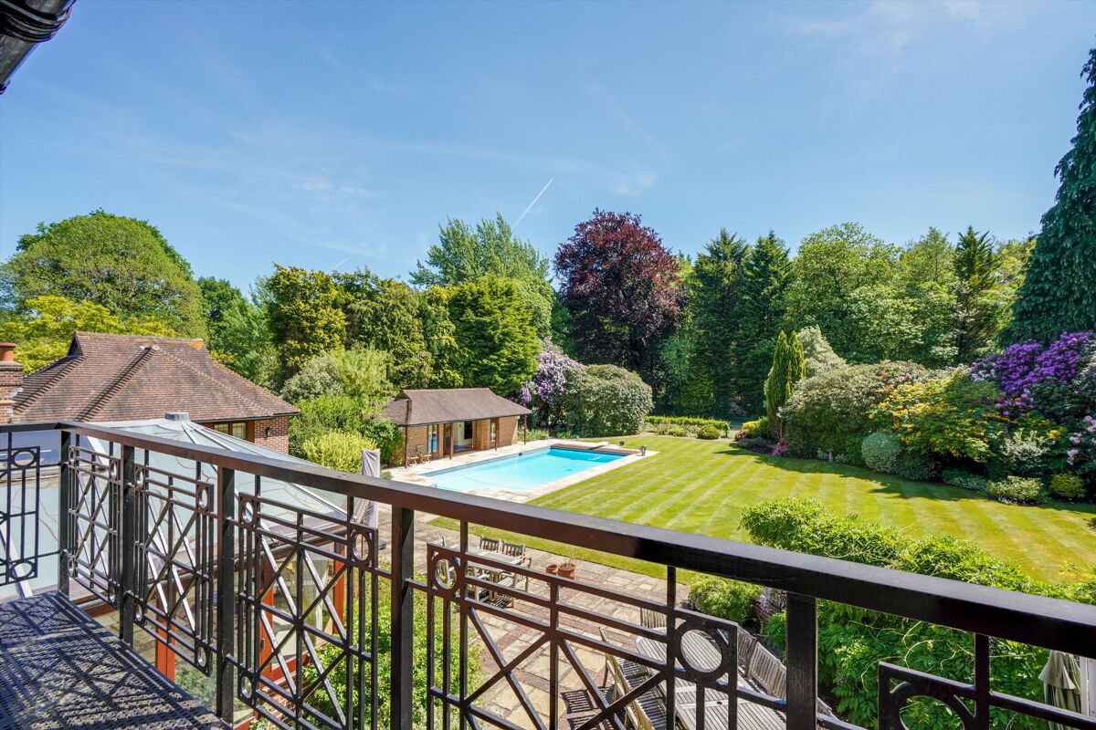 Inmueble en venta Meadway, Esher, Surrey, KT10 Knight Frank