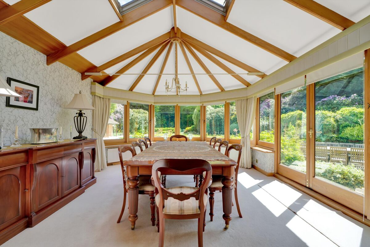 house for sale in Meadway, Esher, Surrey, KT10 ESH012283578 Knight