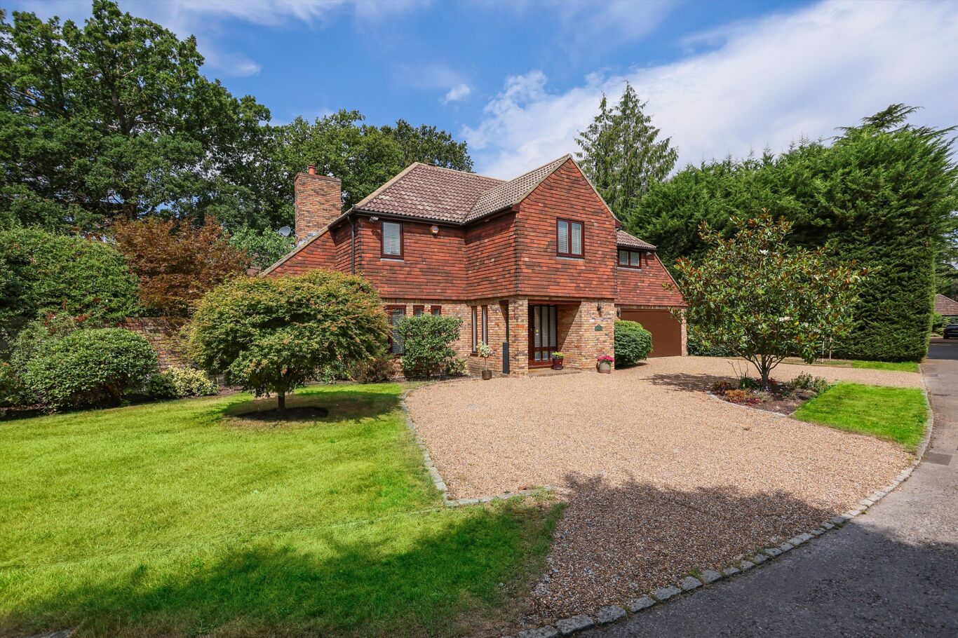 Image of Littleworth Lane, Esher, Surrey KT10