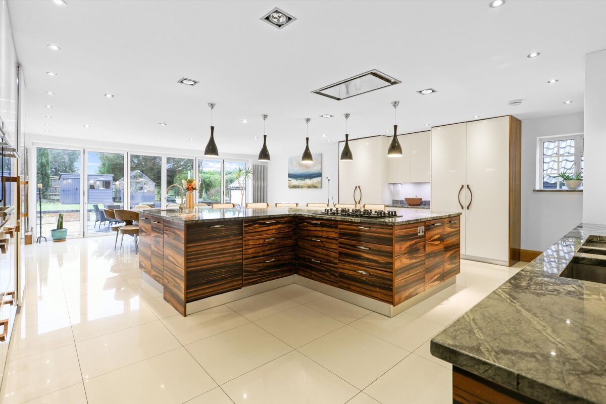 house for sale in Park Lane, Ashtead, Surrey, KT21 ESH012312668