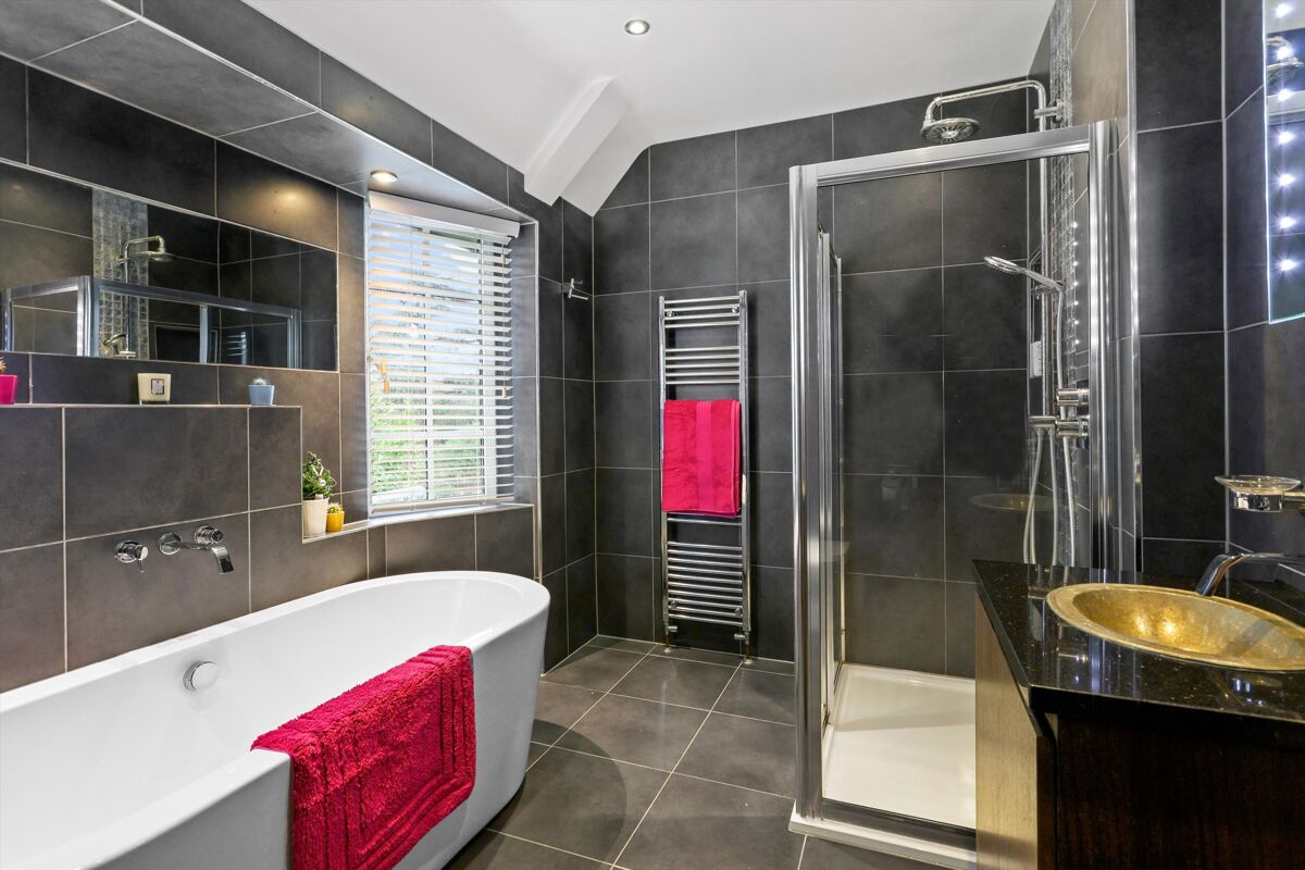 house for sale in Park Lane, Ashtead, Surrey, KT21 ESH012312668