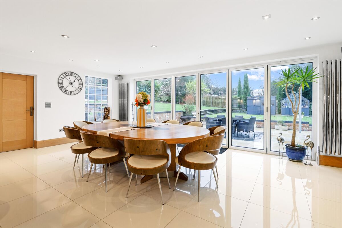 house for sale in Park Lane, Ashtead, Surrey, KT21 ESH012312668