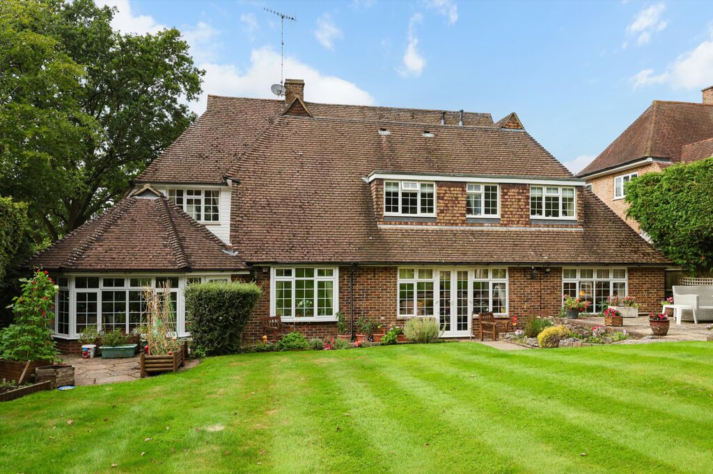 Image of Park Close, Esher, Surrey, KT10