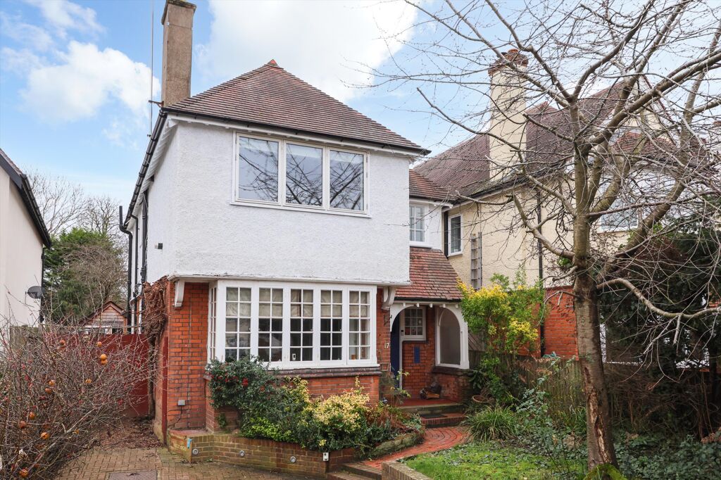 Image of Portsmouth Road, Thames Ditton, Surrey, KT7