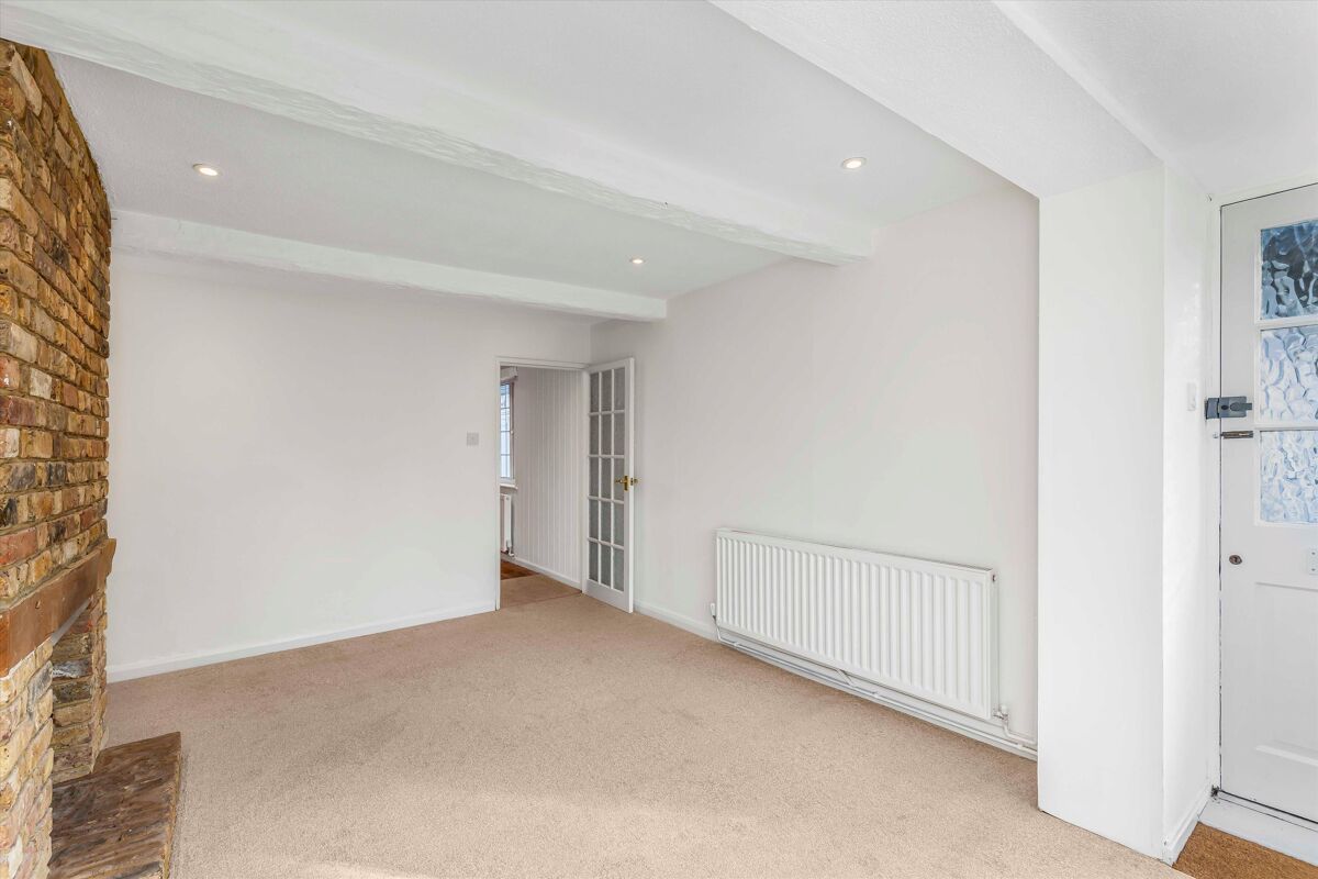 house for sale in Winterdown Road, Esher, Surrey, KT10 ESH012360656