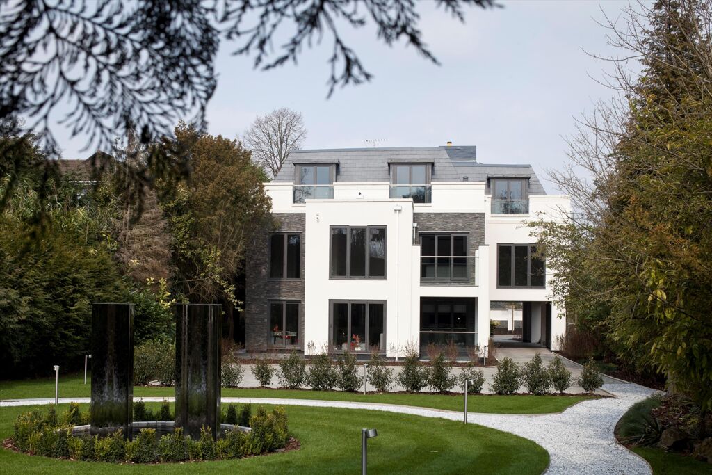 Image of Esher Heights, Portsmouth Road, Esher, Surrey, KT10