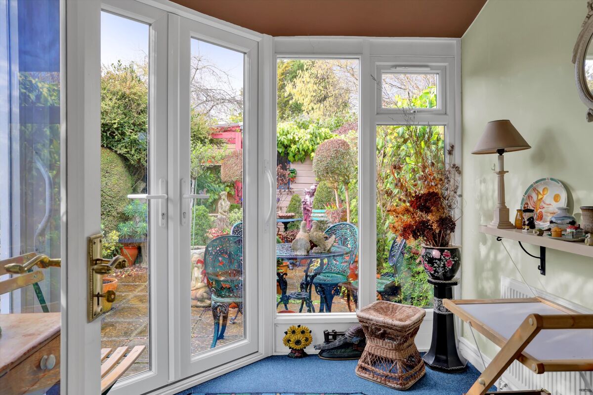 house for sale in Winterdown Road, Esher, Surrey, KT10 ESH012384552