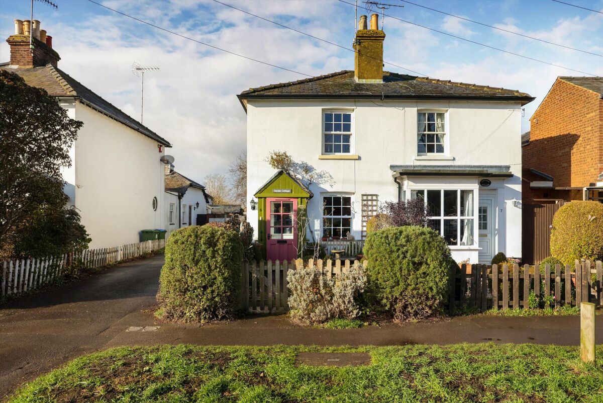 house for sale in Winterdown Road, Esher, Surrey, KT10 ESH012384552