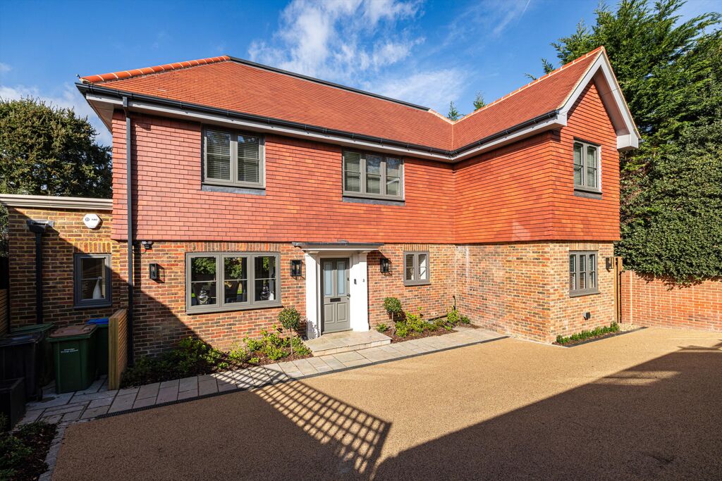 Image of More Lane, Esher, Surrey, KT10