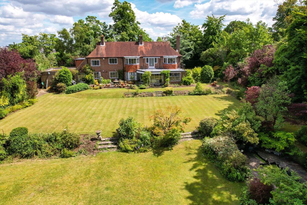 Image of Park Lane, Ashtead, Surrey, KT21