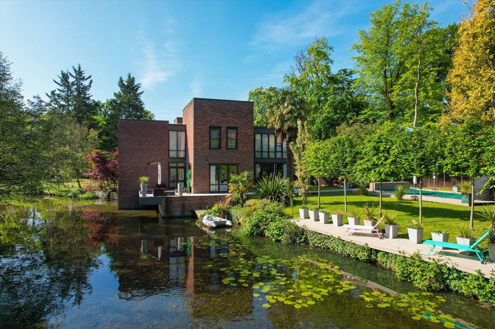 Image of Lakeside Drive, Esher, Surrey, KT10