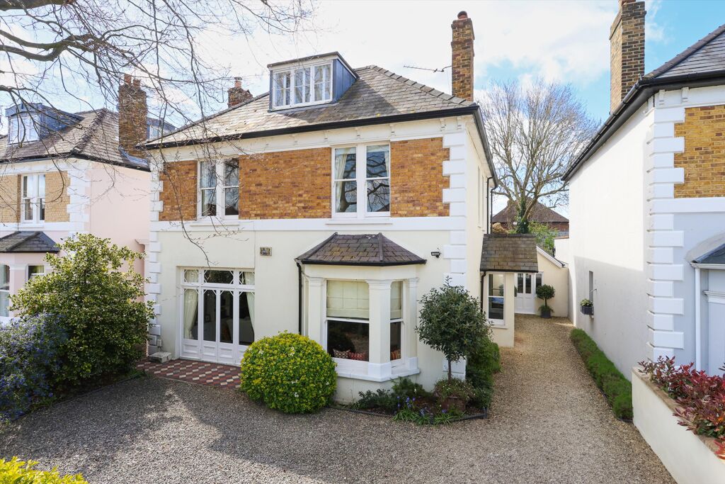 Image of Arnison Road, East Molesey, Surrey, KT8