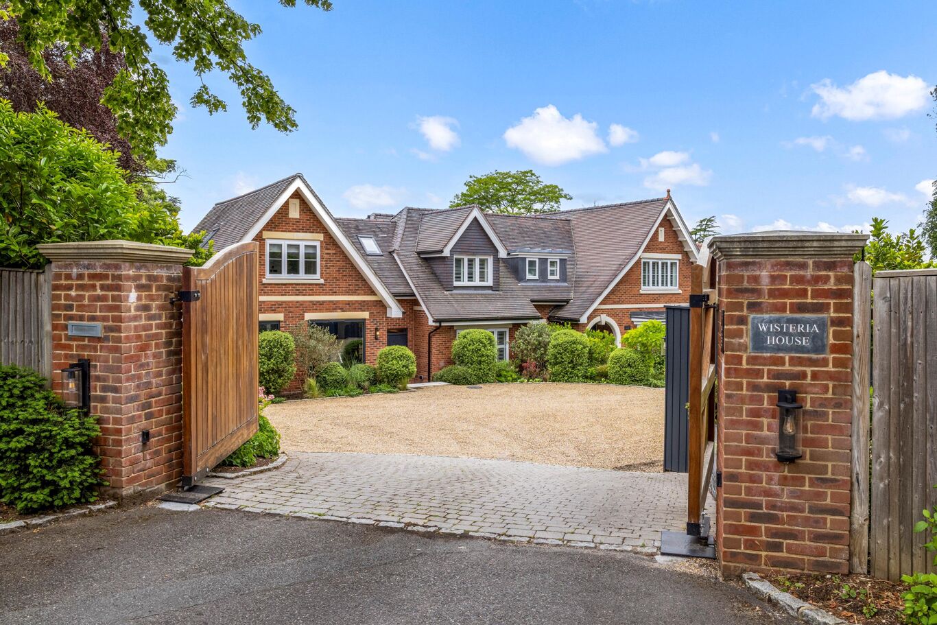Image of Park Lane, Ashtead, Surrey KT21