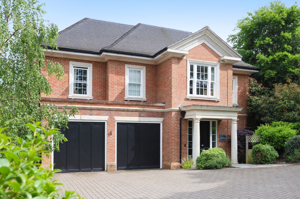 Image of Ruxley Ridge, Claygate, Esher, Surrey, KT10