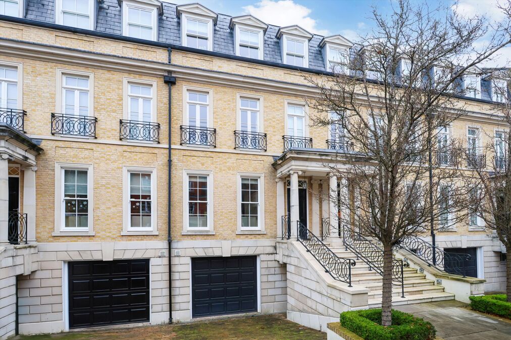 Image of Princess Square, Copsem Lane, Esher, Surrey, KT10