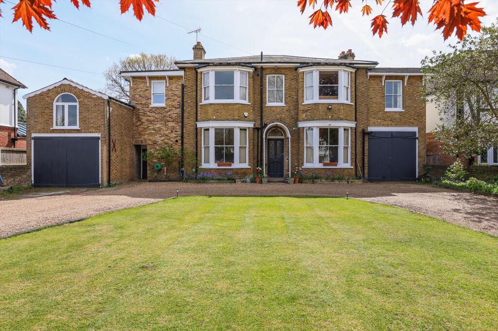 Image of Manor Road North, Esher, Surrey, KT10