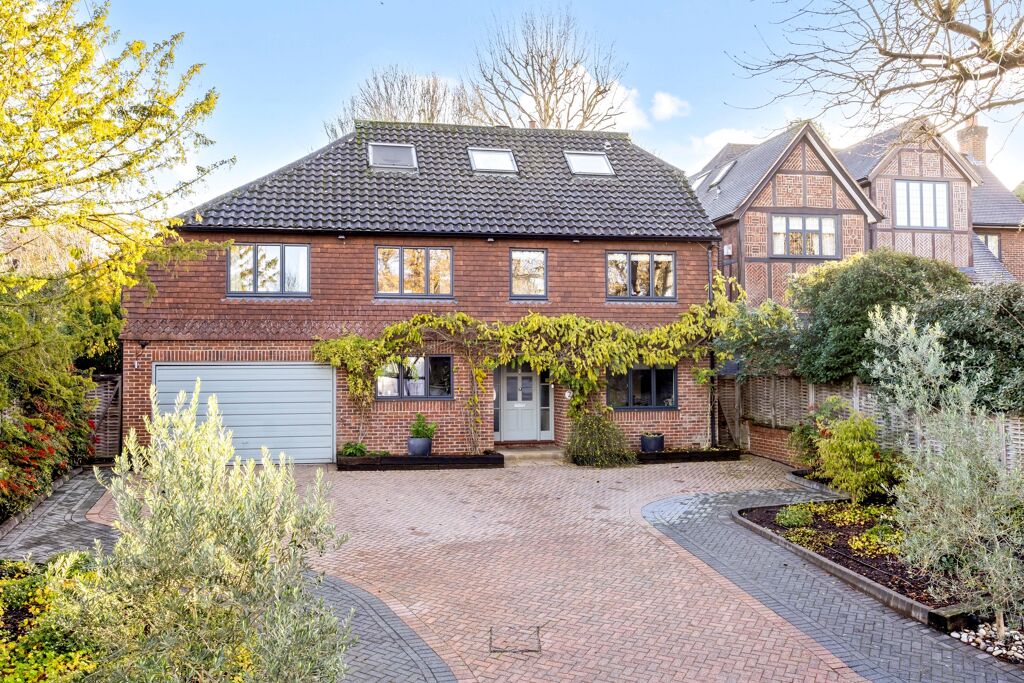 Image of Vincent Close, Esher, Surrey, KT10