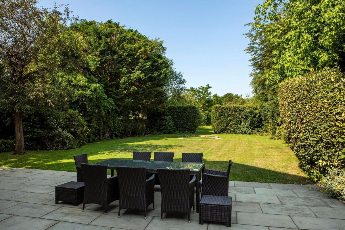 house for sale in New Road, Esher, Surrey, KT10 ESH050126 Knight Frank