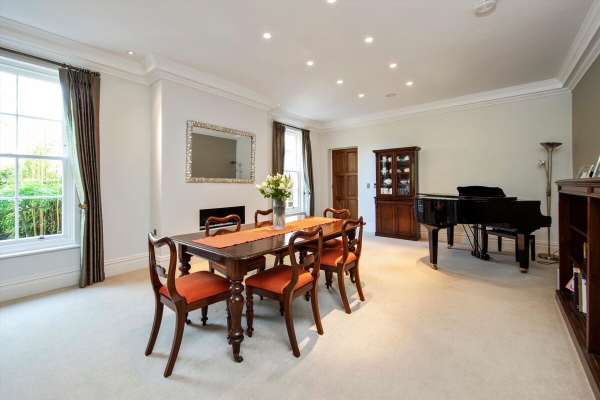 house for sale in New Road, Esher, Surrey, KT10 ESH050126 Knight Frank