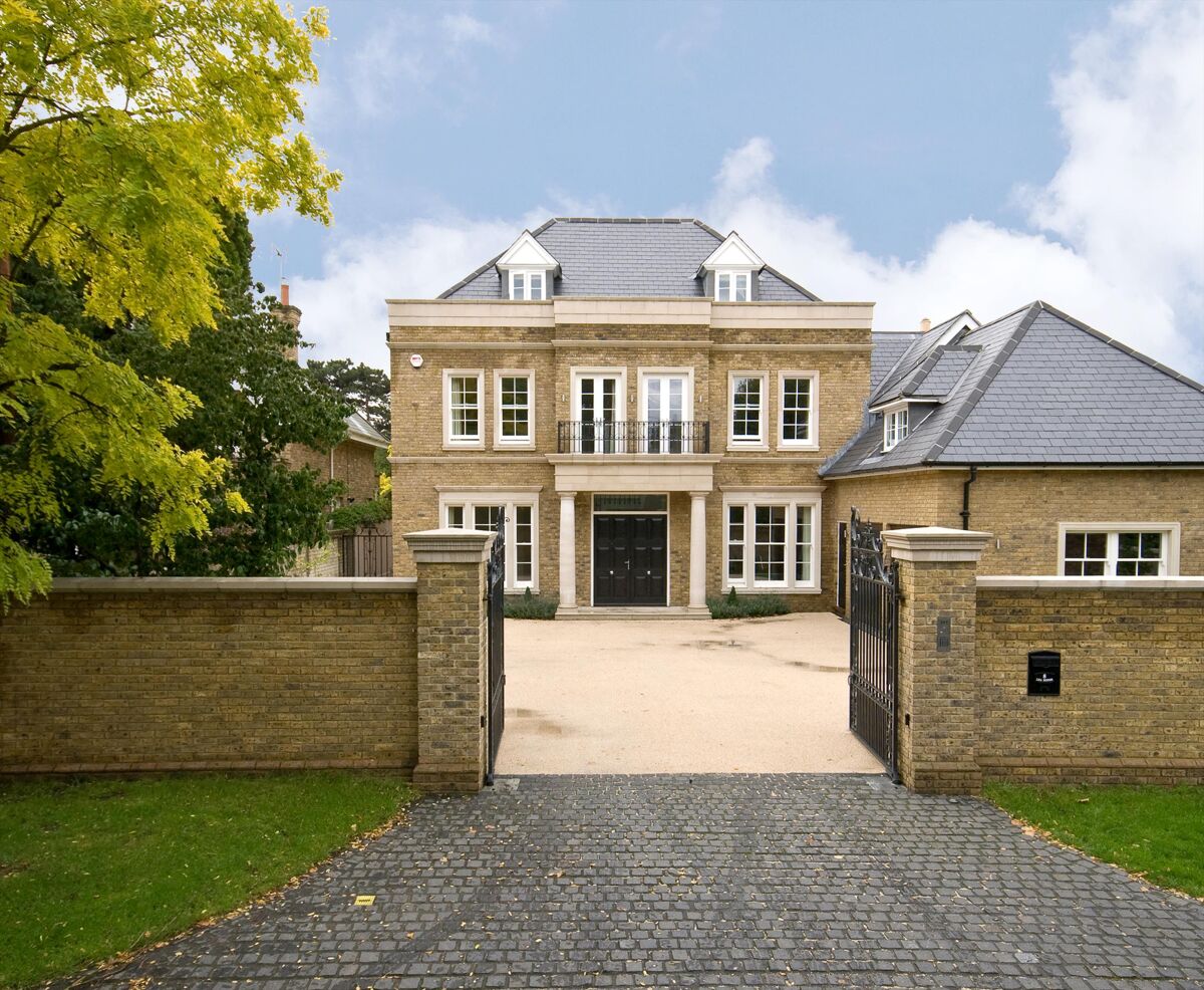 house for sale in New Road, Esher, Surrey, KT10 ESH050126 Knight Frank