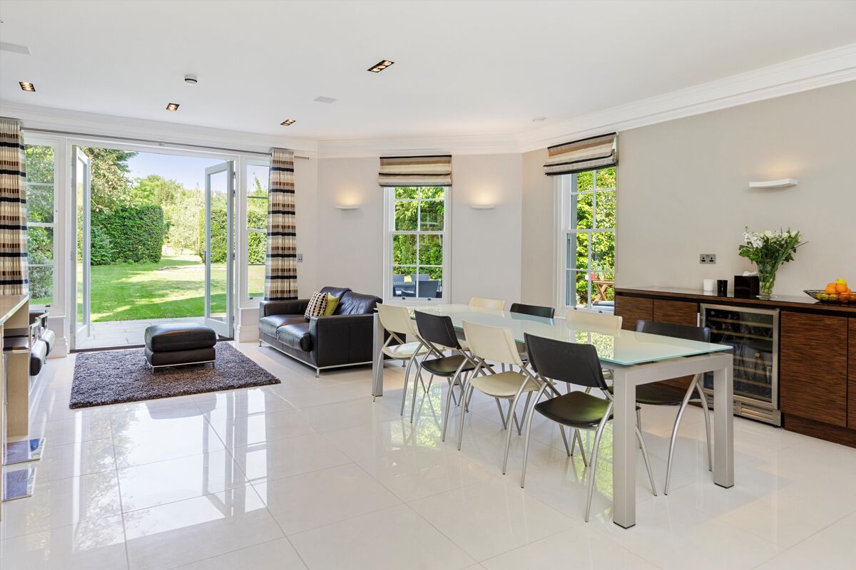 house for sale in New Road, Esher, Surrey, KT10 ESH050126 Knight Frank