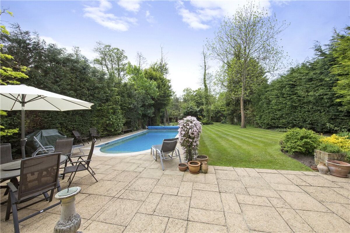 house for sale in Meadway, Esher, Surrey, KT10 ESH080046 Knight Frank