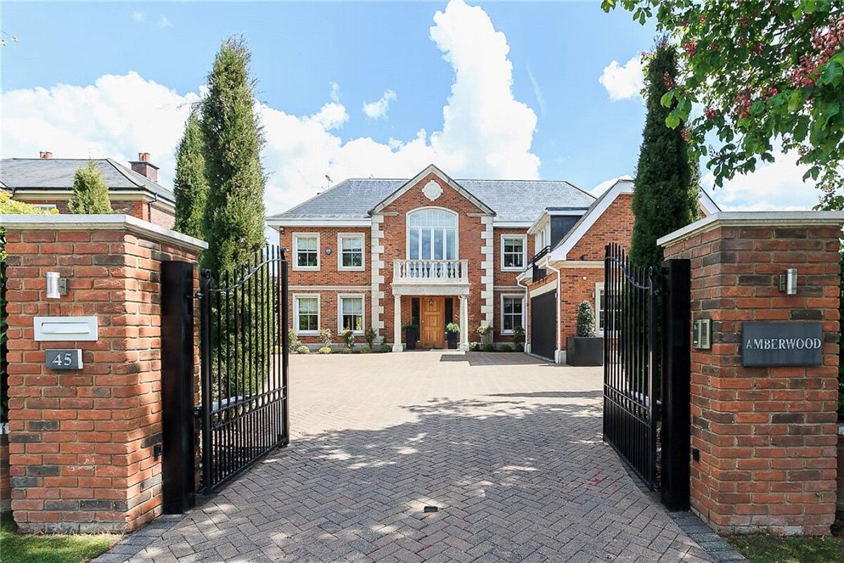 house for sale in New Road, Esher, Surrey, KT10 ESH100030 Knight Frank