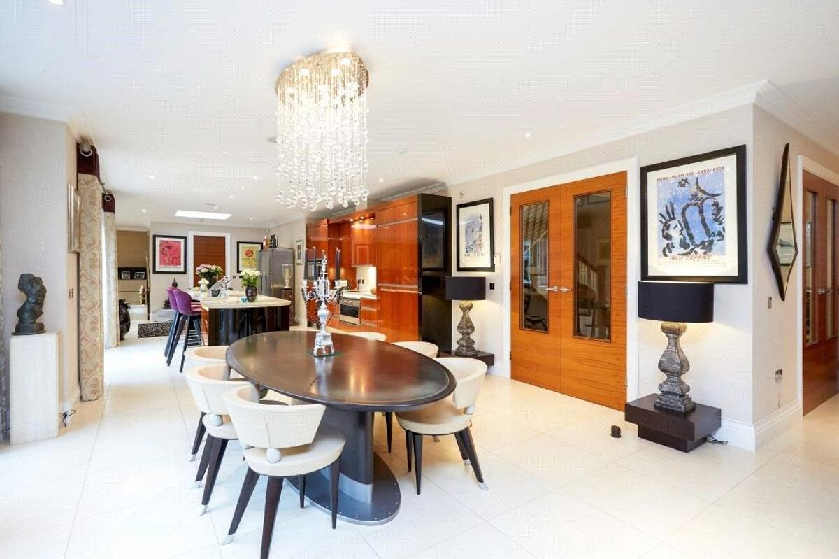 house for sale in The Ridge, Epsom, Surrey, KT18. ESH110011 Knight