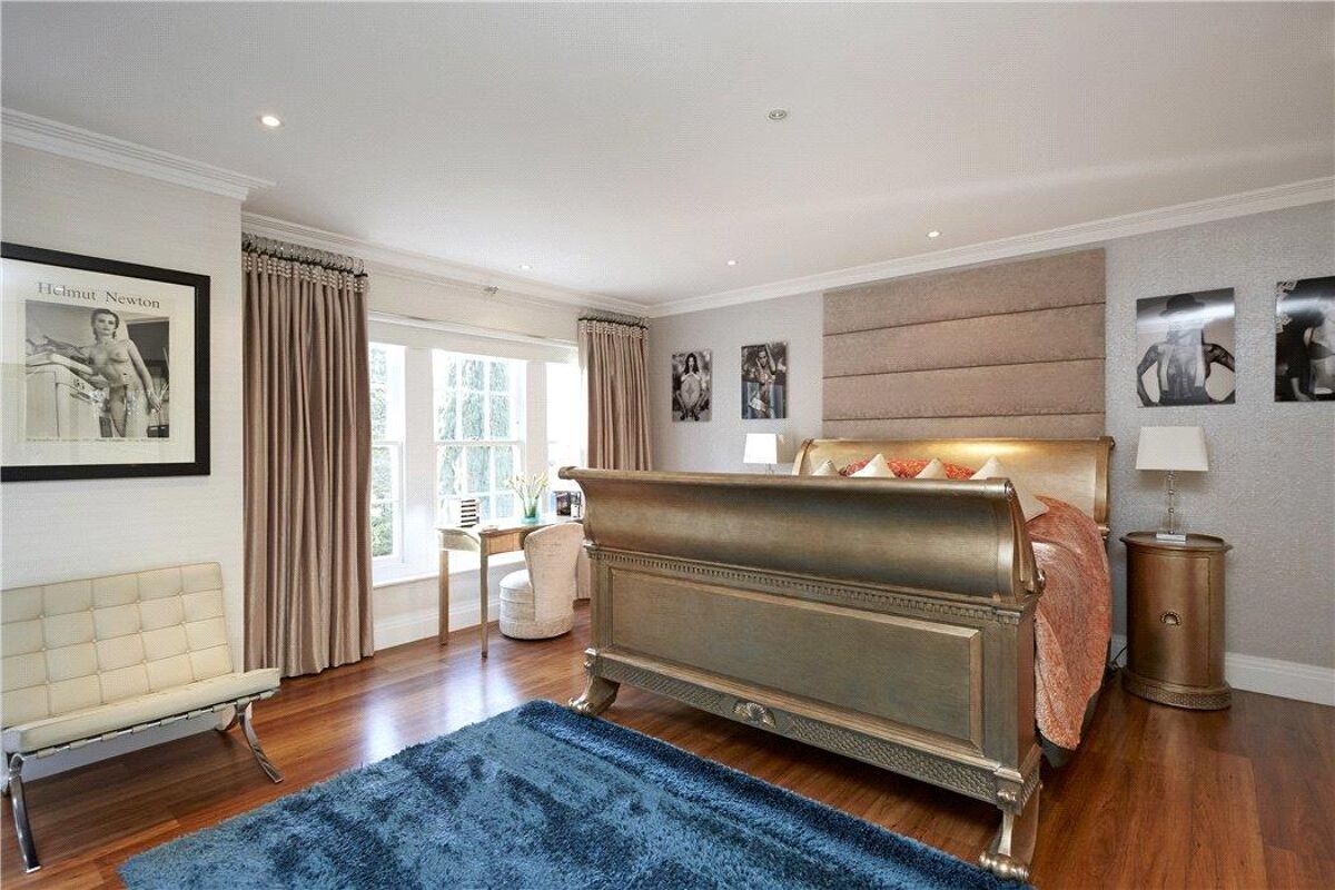 house for sale in The Ridge, Epsom, Surrey, KT18. ESH110011 Knight