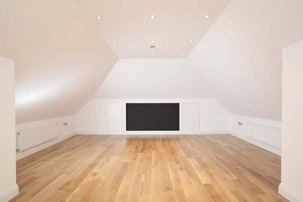 house for sale in Portsmouth Avenue, Thames Ditton, Surrey, KT7 ESH120006 Knight Frank