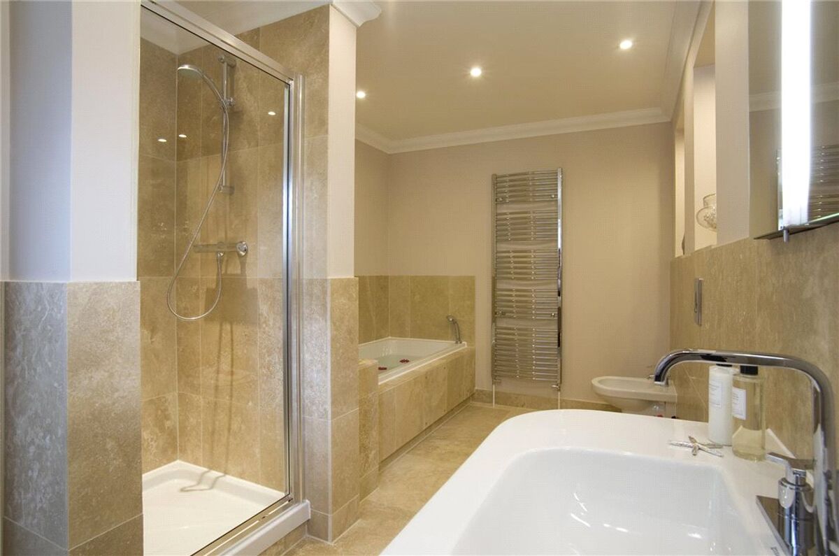 house for sale in Ruxley Crescent, Claygate, Esher, Surrey, KT10