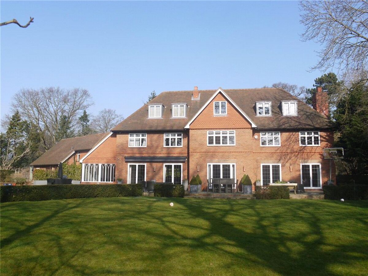 house for sale in Claremont Park Road, Esher, Surrey, KT10 ESH130007