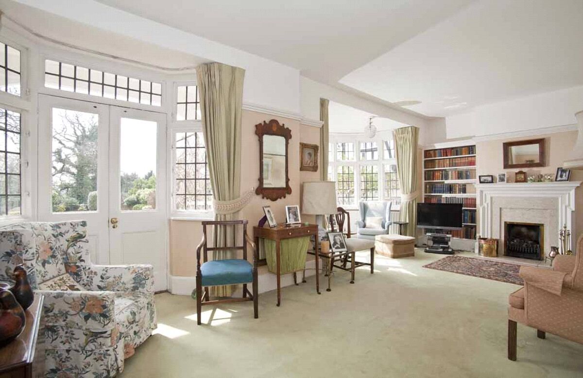 house for sale in Beaconsfield Road, Claygate, Esher, Surrey, KT10