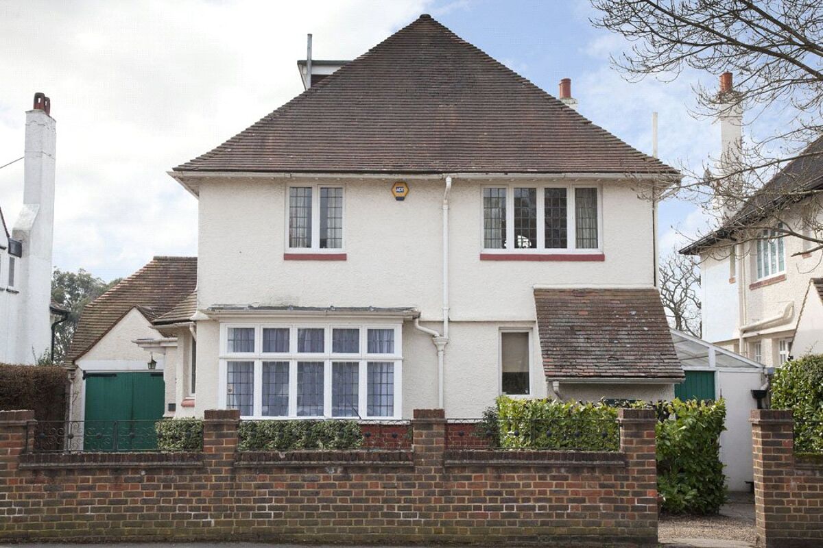 house for sale in Beaconsfield Road, Claygate, Esher, Surrey, KT10