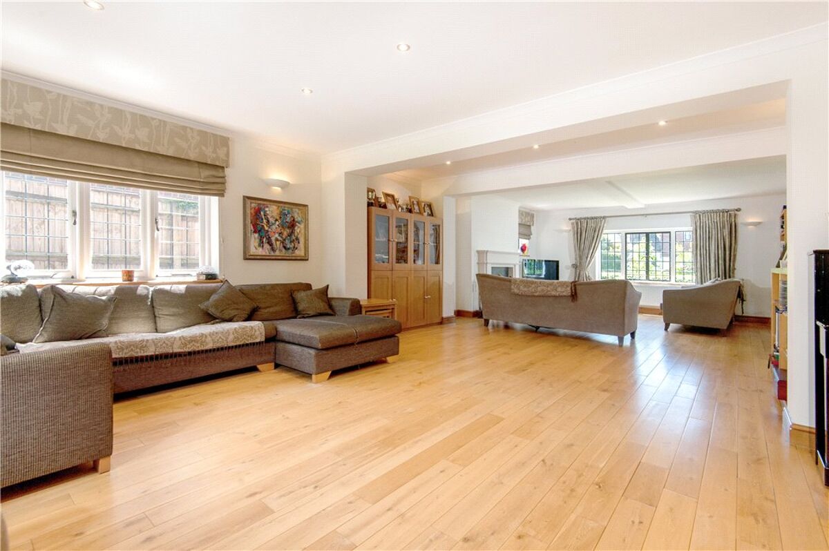 house for sale in Clive Road, Esher, Surrey, KT10 ESH130069 Knight