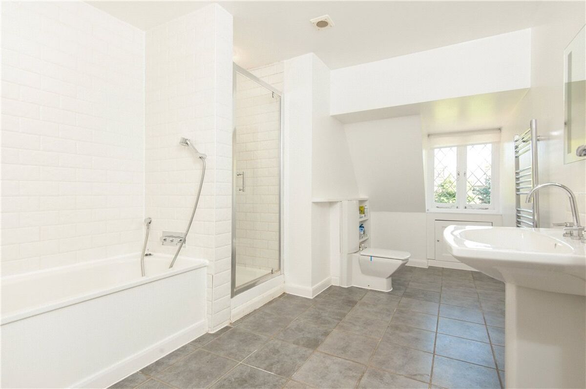 house for sale in Clive Road, Esher, Surrey, KT10 ESH130069 Knight