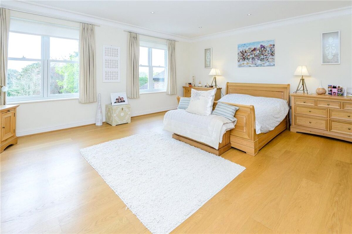 house for sale in Sandown Road, Esher, Surrey, KT10 ESH130112