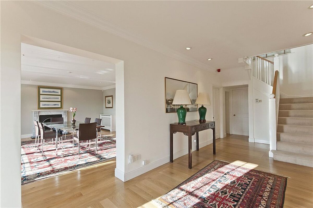 house for sale in Clare Hill, Esher, Surrey, KT10 ESH130158 Knight