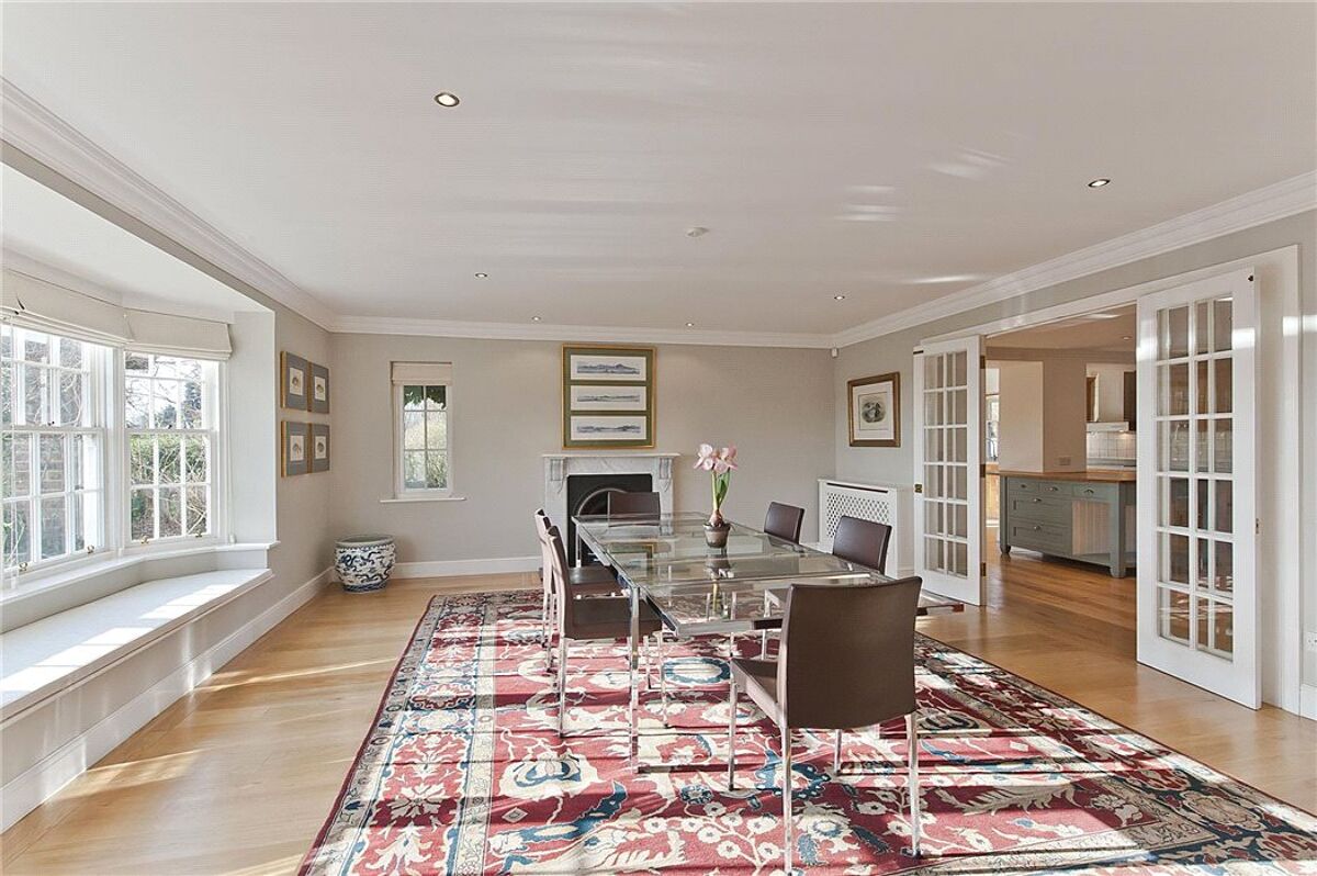 house for sale in Clare Hill, Esher, Surrey, KT10 ESH130158 Knight