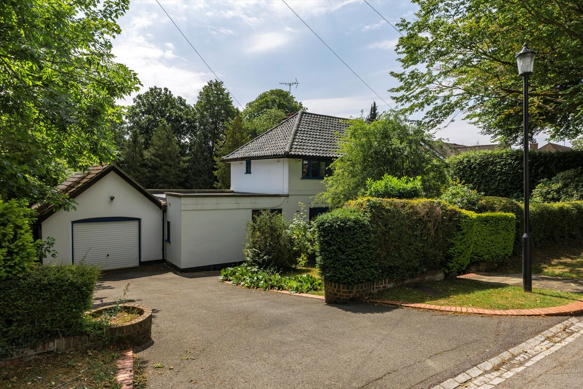 house for sale in Pelhams Walk, Esher, Surrey, KT10. ESH140040