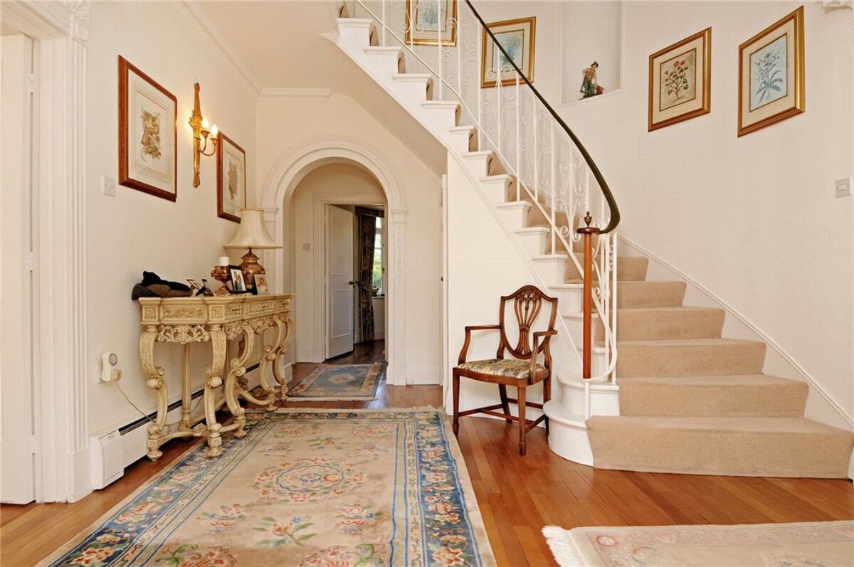 house for sale in Silverdale Avenue, WaltononThames, Surrey, KT12