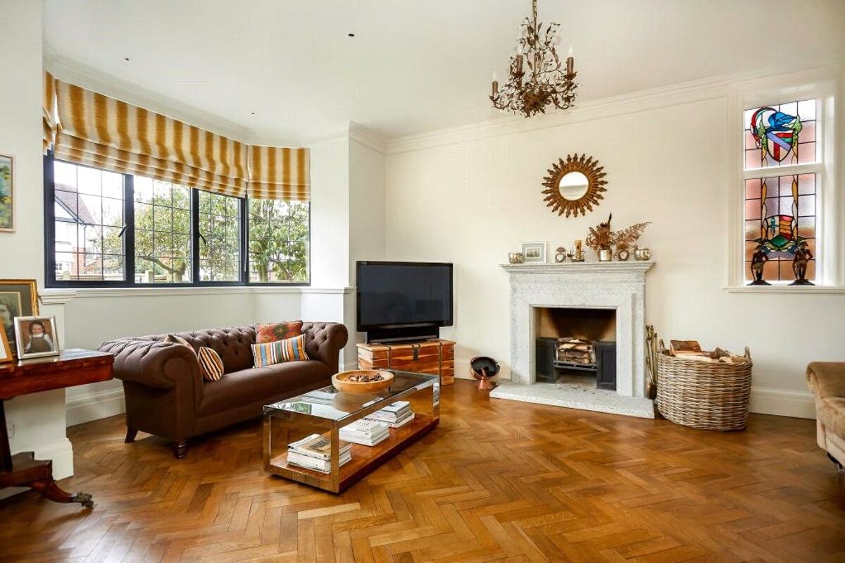 house for sale in River Avenue, Thames Ditton, Surrey, KT7 ESH140078