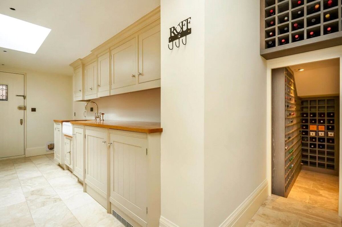 house for sale in River Avenue, Thames Ditton, Surrey, KT7 ESH140078