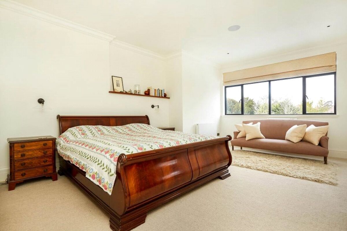 house for sale in River Avenue, Thames Ditton, Surrey, KT7 ESH140078