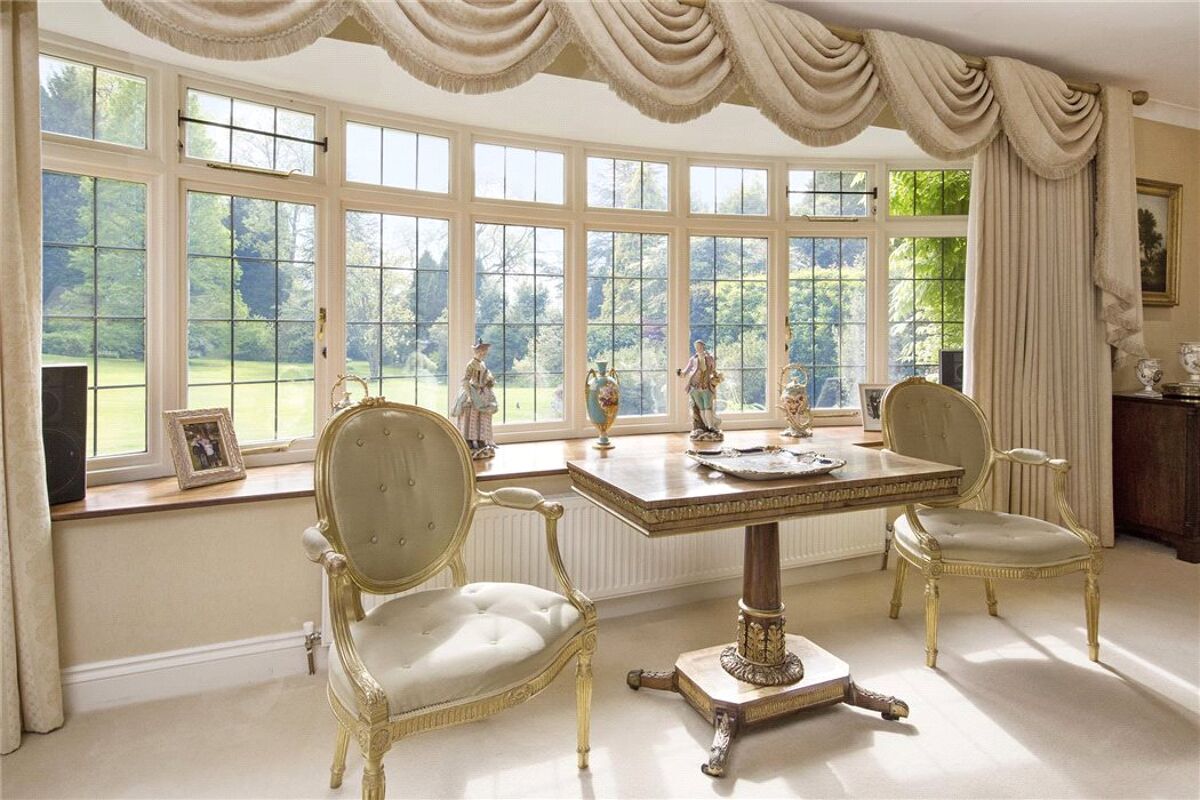 house for sale in Tyrrells Wood, Leatherhead, Surrey, KT22 ESH140155